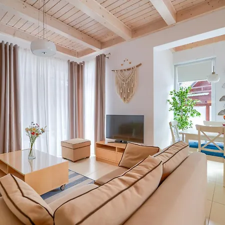 Villa Aqua Dom Caloroczny Do 10 Osob *