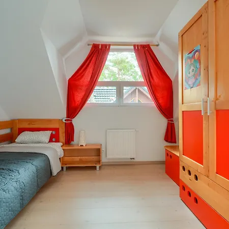 Aqua Dom Caloroczny Do 10 Osob Vila Pobierowo