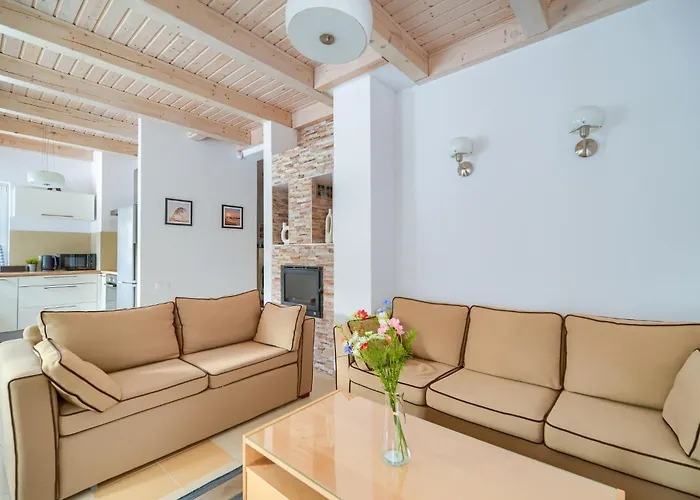 Aqua Dom Całoroczny Do 10 Osób Villa Pobierowo